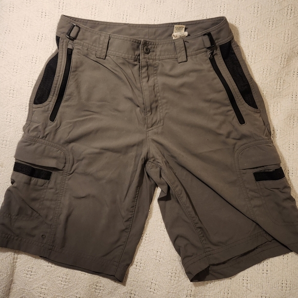 Men's LL Bean Shorts Size 32W - Picture 1 of 5